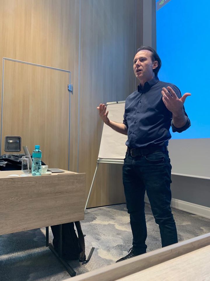 Florin Cîțu, anunț de ULTIMĂ ORĂ – Cât mai avem de așteptat pentru achiziționarea materialelor care PREVIN INFECTAREA cu coronavirus