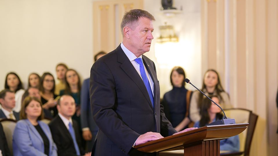 Klaus Iohannis, șah la PSD: artificiul din Constituție care asigură alegerile anticipate