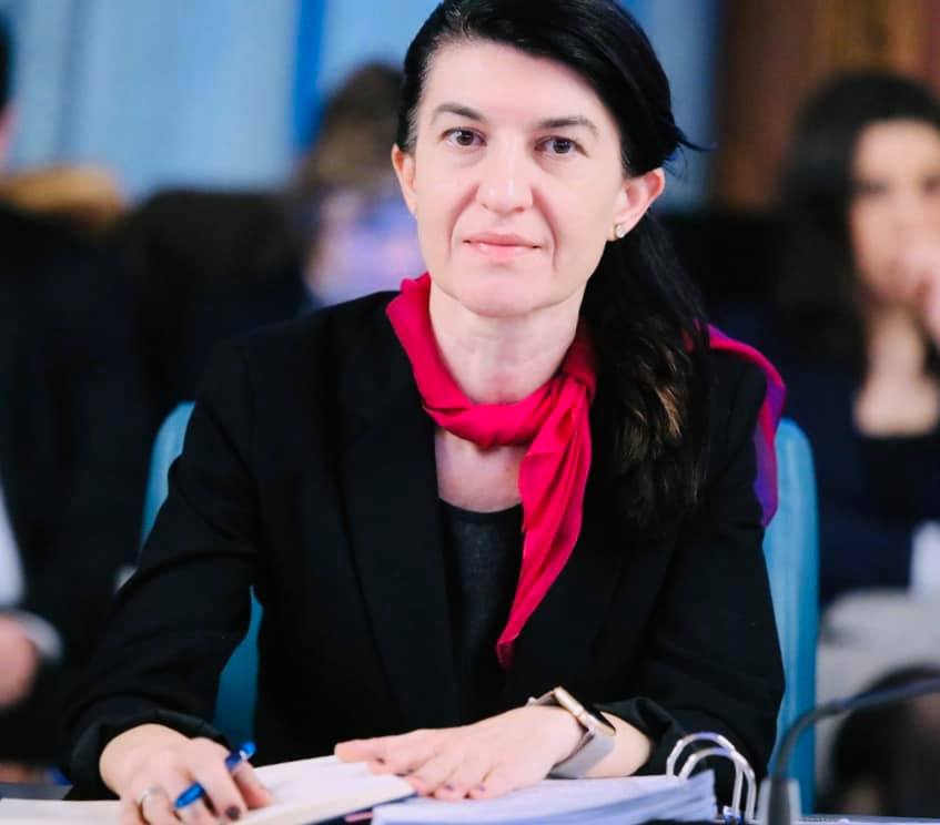 Violeta Alexandru a tras obloanele la ministerul Muncii: ‘Audiențele de la sediul instituției au fost suspendate până la sfârșitul lunii’