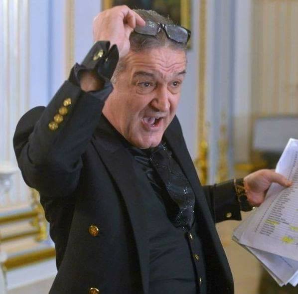 Gigi Becali s-a APRINS după anunțul lui Klaus Iohannis: Băi Vela, ai spus așa, nu da înapoi! Fii bărbat, nu da&nbsp;înapoi!