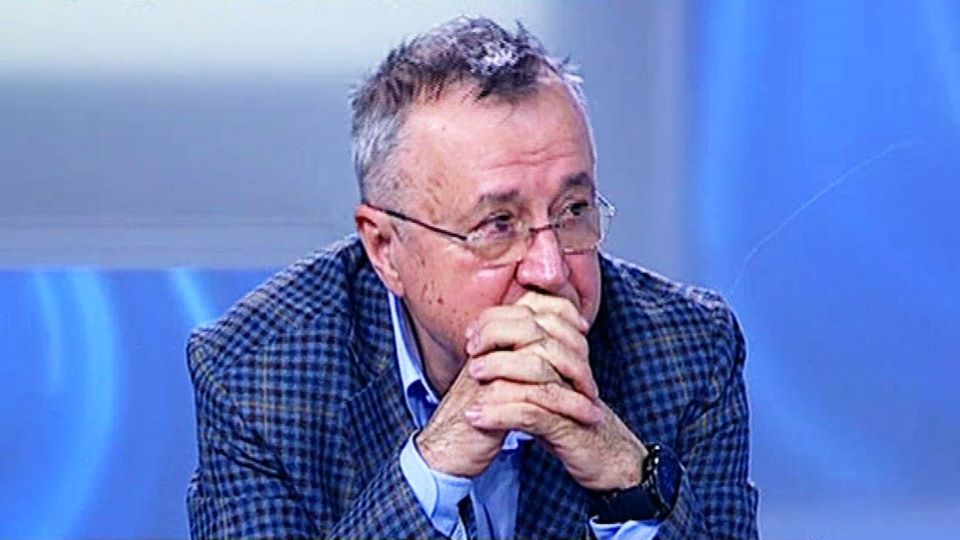Ion Cristoiu îl bagă în corzi pe Klaus Iohannis: A lansat un atac naţionalist extremist penibil