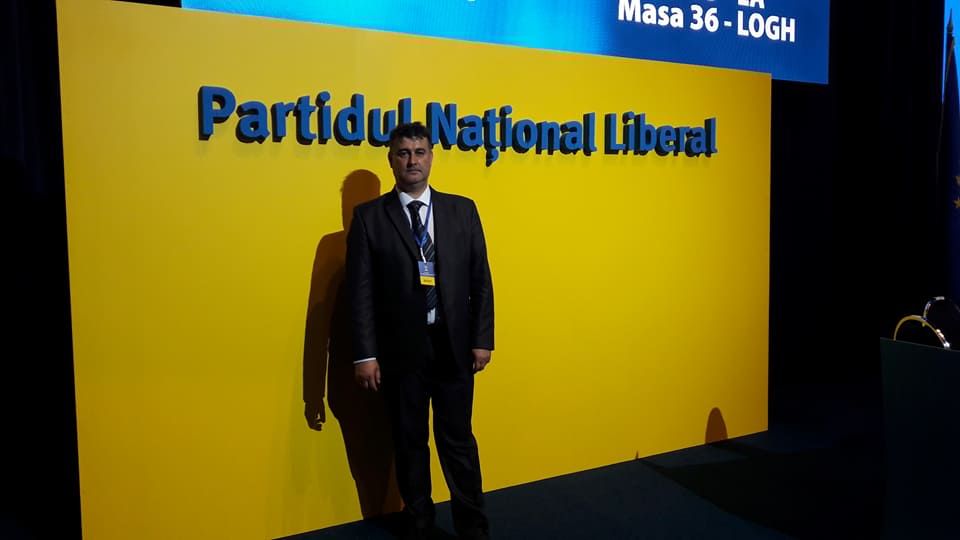 Chelnerul numit de PNL director de spital dă LECȚII: Școala vieţii a mea face mai mult decât două facultăţi