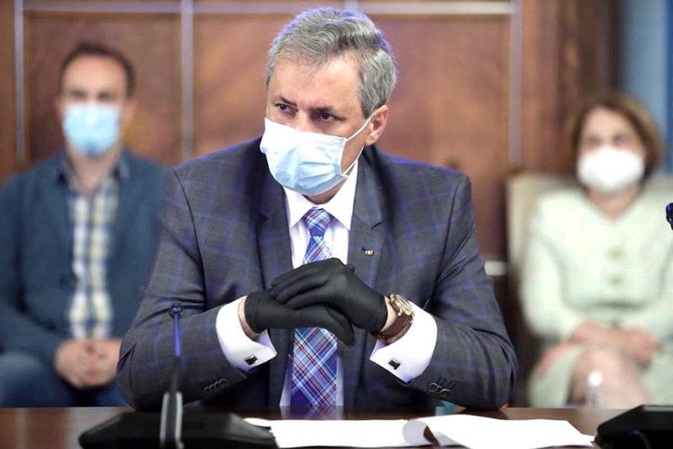 Marcel Vela promite IMPOSIBILUL, în plină pandemie: Poliţia va fi dotată cu pistoale Beretta de ultimă generaţie