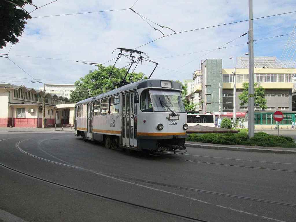 Salariile angajaților Societății de Transport București (STB) cresc cu 10%