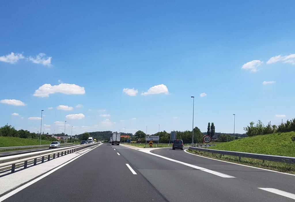 O nouă licitație pentru finalizarea Studiului de Fezabilitate pentru Autostrada A13 Brașov – Bacău, după ce contractul anterior a fost reziliat