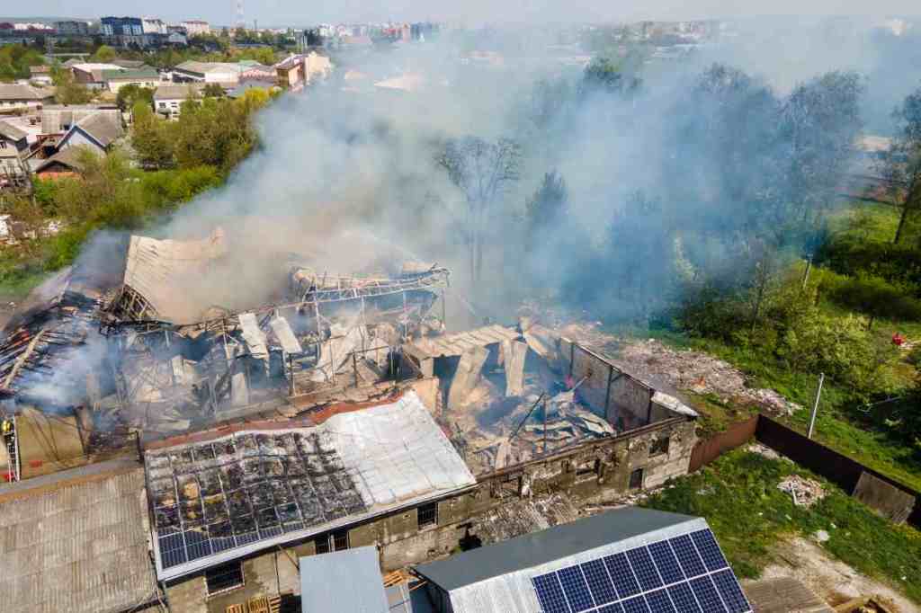 Intervenție cu zeci de pompieri în Miercurea-Ciuc